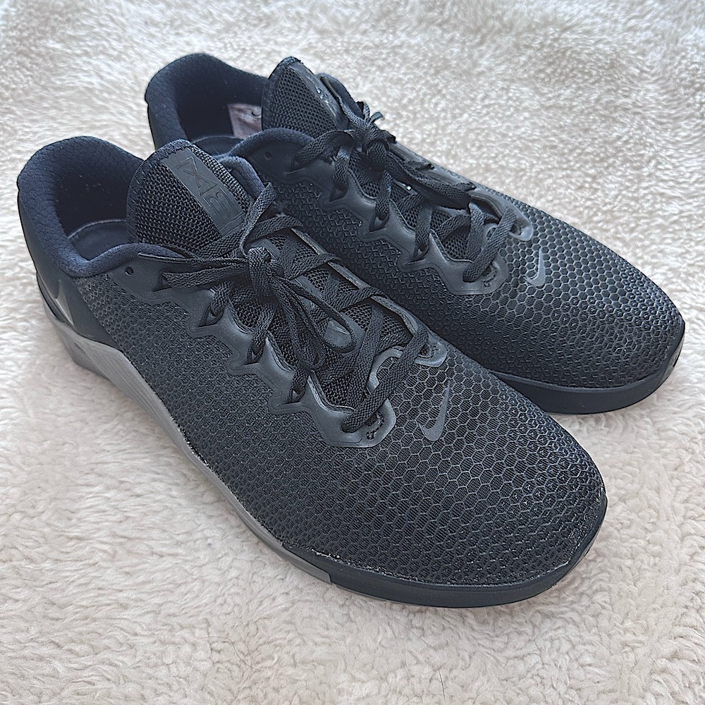 Nike Metcon 5 Gray and Black